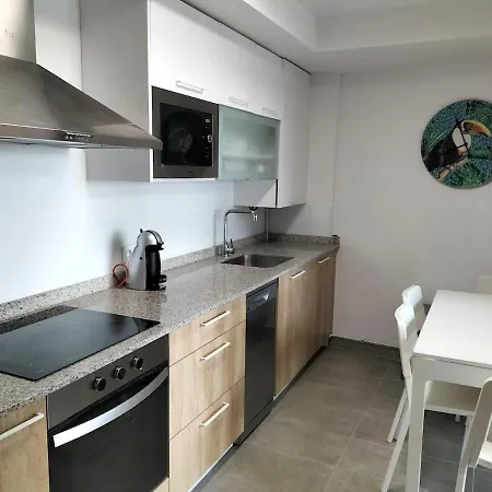 Altamira Nuevo, Terrazas Y Parking Σανταντέρ